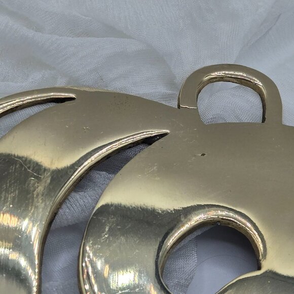 Mid Century Brass WWF Panda Logo Trivet, Vintage Panda Hanging WWF panda decor - Picture 7 of 10